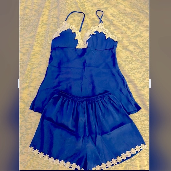 Royal silky pajama set - Picture 1 of 3